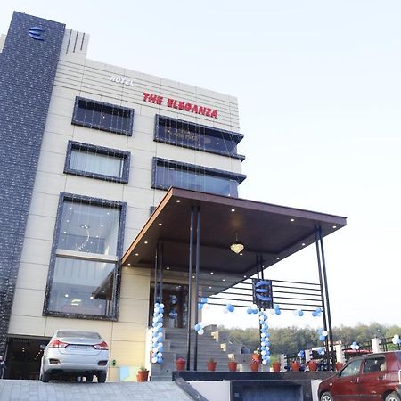 The Eleganza Hotell Jhājra Eksteriør bilde