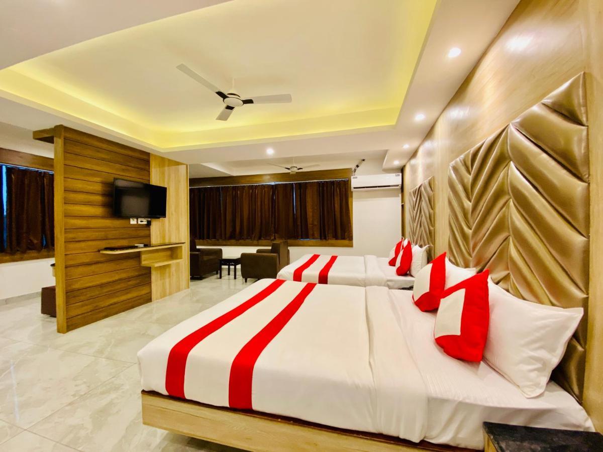 The Eleganza Hotell Jhājra Eksteriør bilde